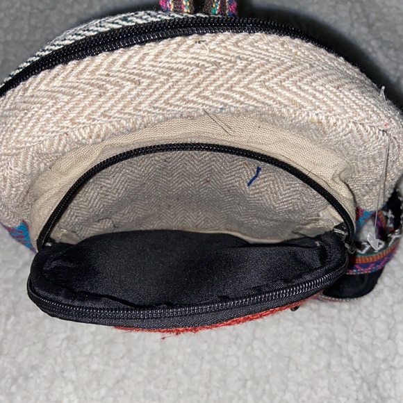 Himalayan HEMP mini backpack - Picture 6 of 10